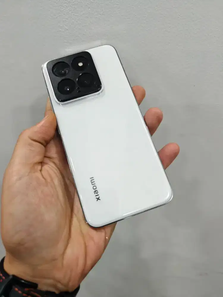 Xiaomi 14 12/256 jaringan 5G resmi Indonesia kondisi istimewa