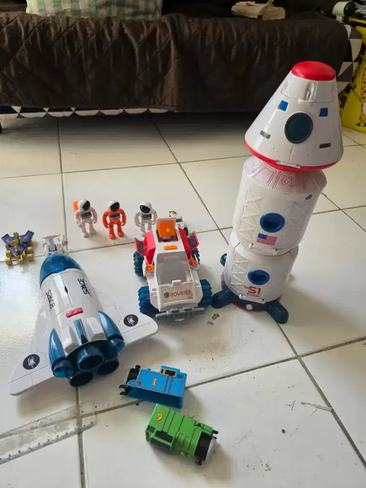 Astronot Original Toys kingdom