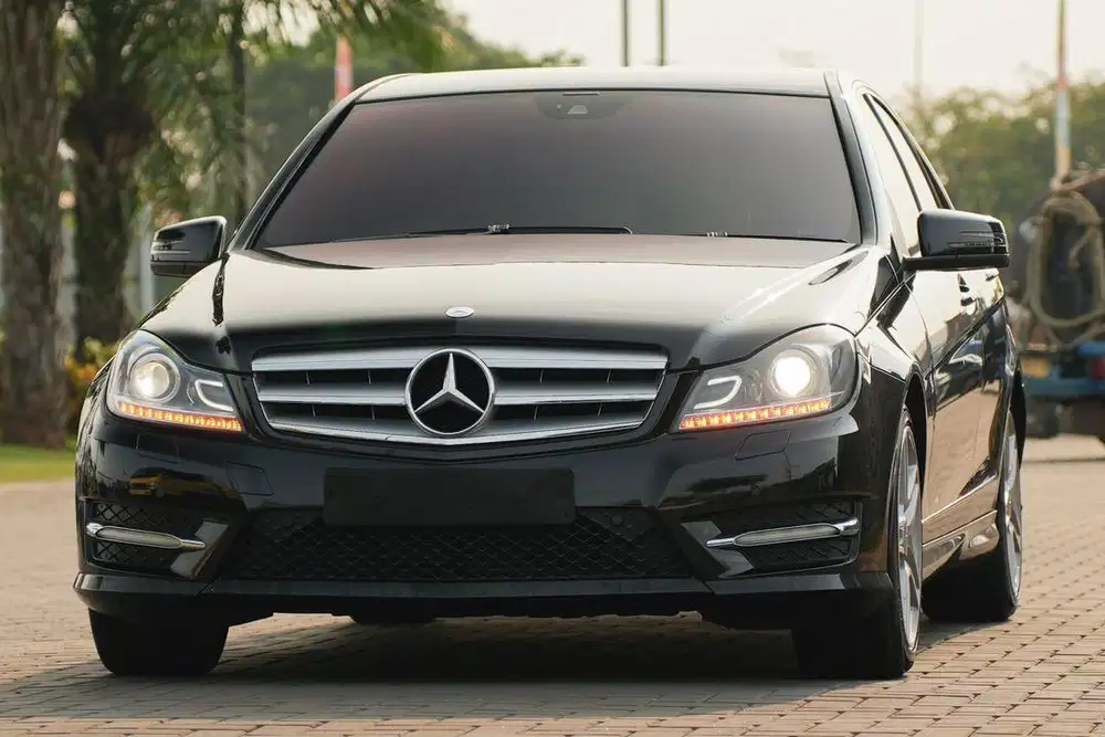 Adu Kondisi! Mercedes Benz C250 AMG 2013 Low Odo! X1 c200 320i