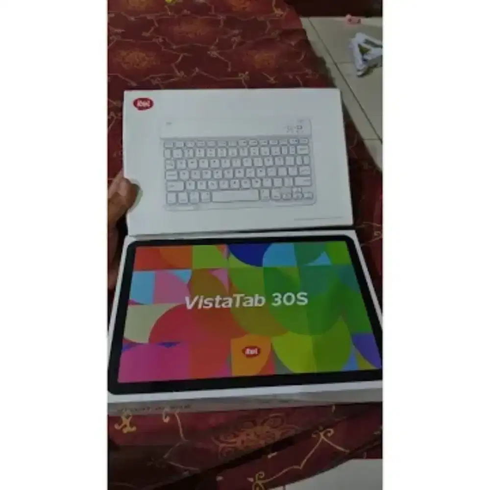 Tablet itel vistatab 30S sinyal 4G LTE bonus flipcase keyboard