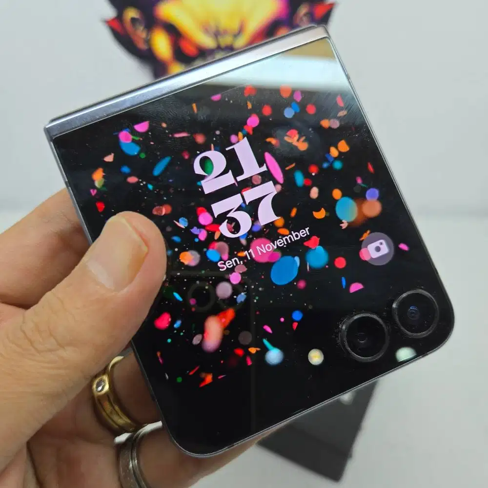 Samsung Z Flip 5 8/512 Graphyte Mulus 98% NO Minus Fullset