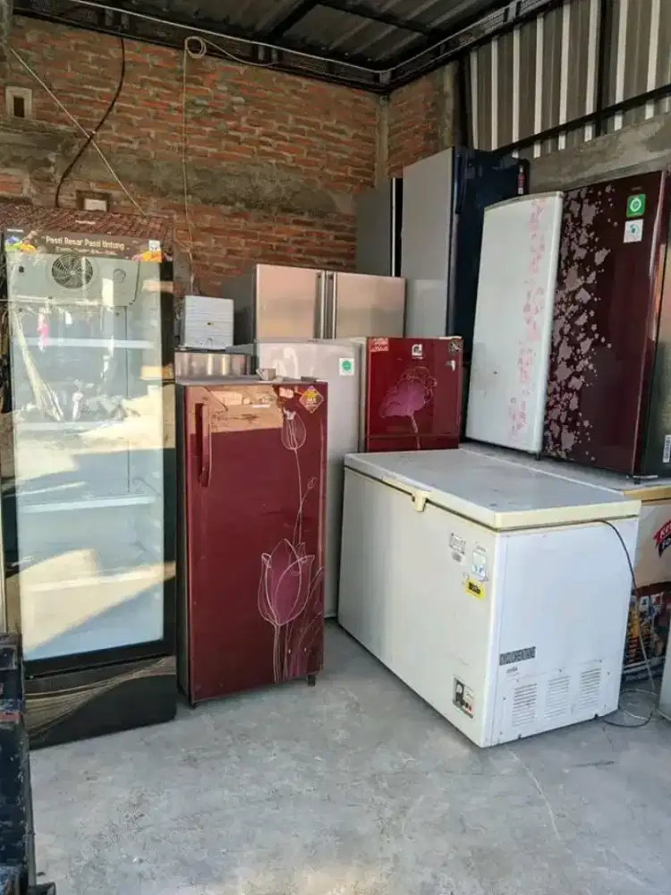 TERIMA ELEKTRONIK BEKAS/RUSAK AC,KULKAS, SHOWCASE, FREEZER BOX, DLL
