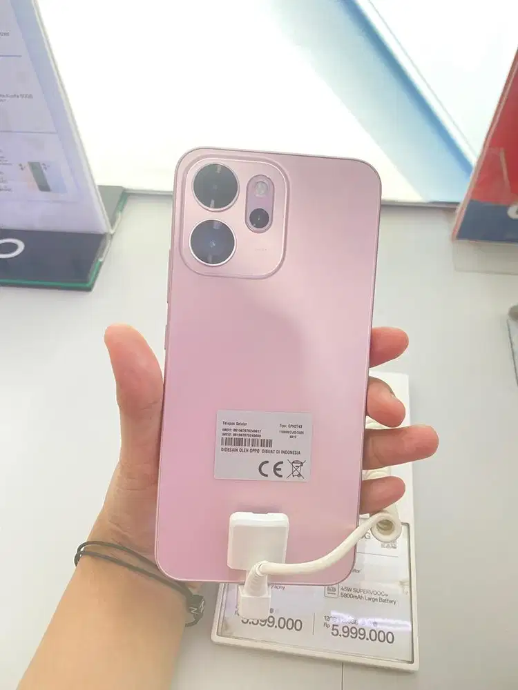 RENO F14 di mulai 5 jutaan