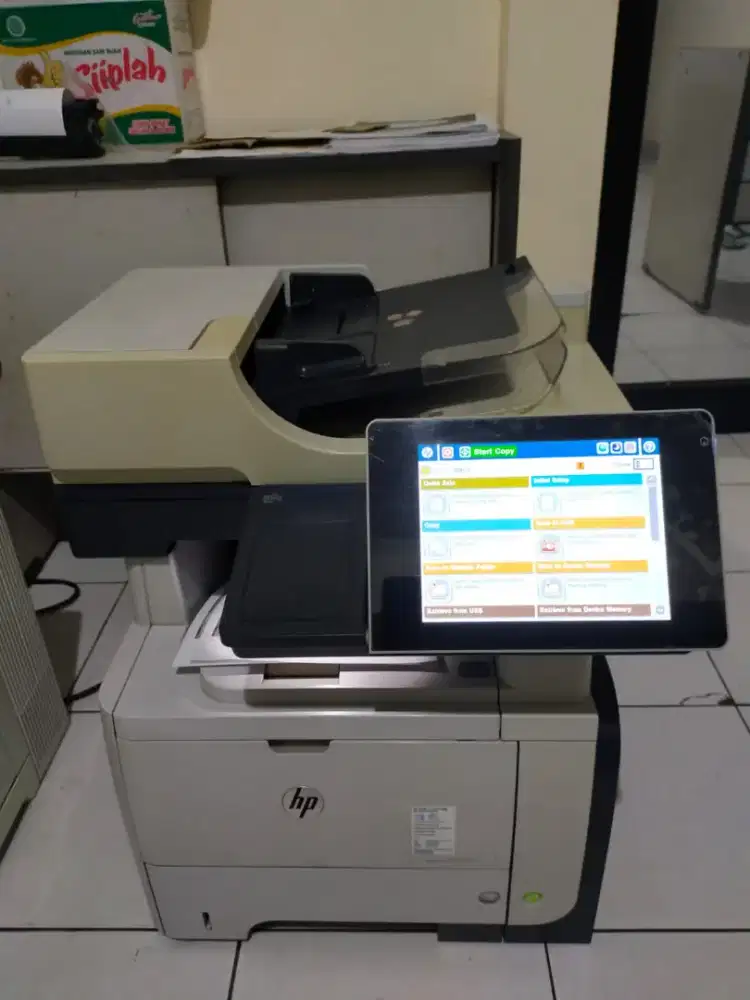 Foto copy F4, print dan scan LaserJet HP M525