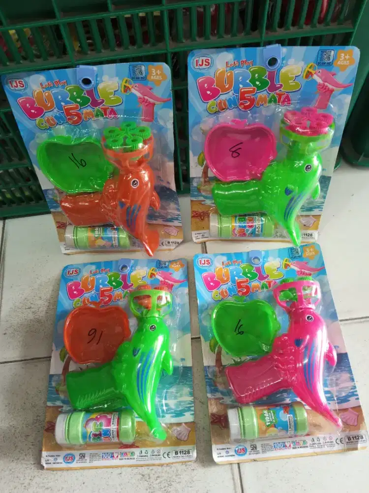 Mainan anak bubble ikan
