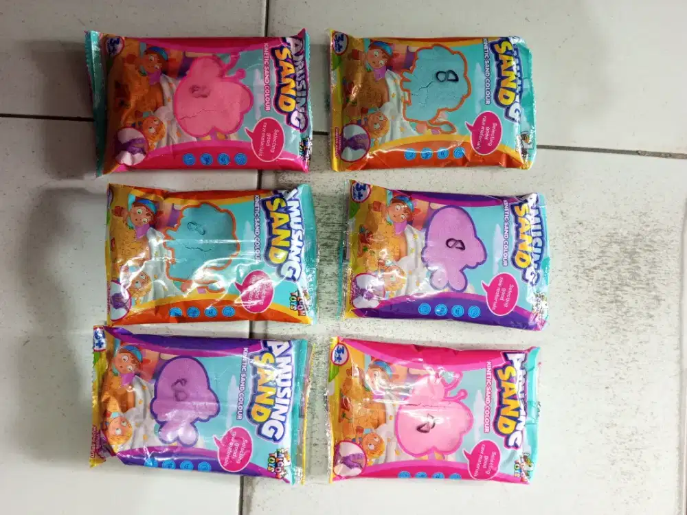 Mainan anak pasir ajaib warna