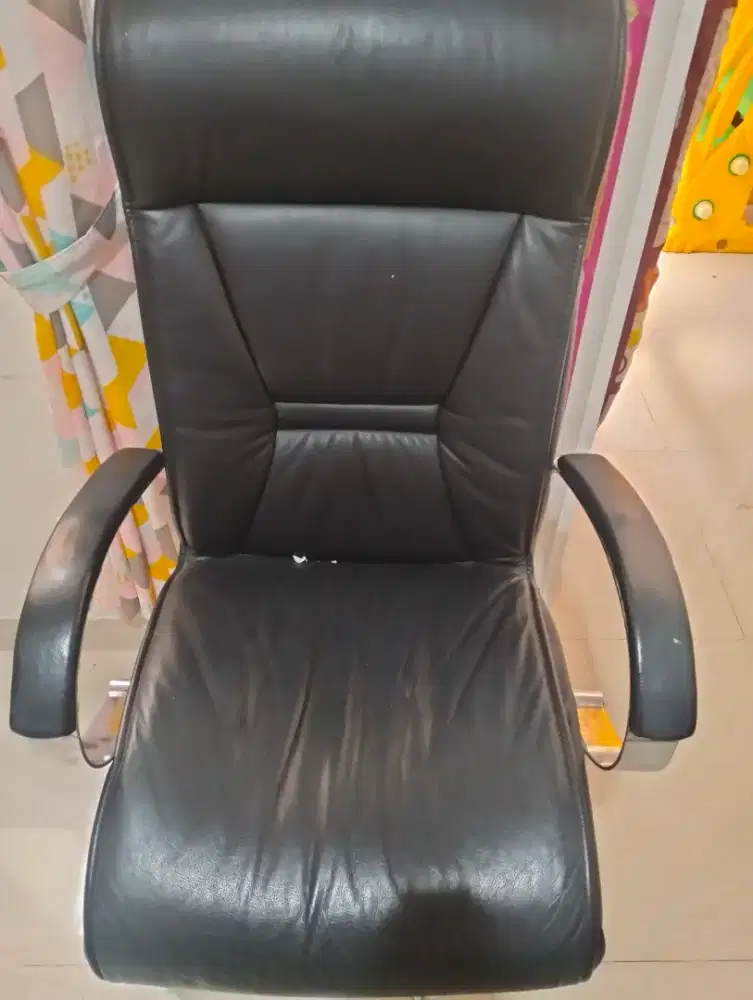 Kursi Kantor Merk Indachi