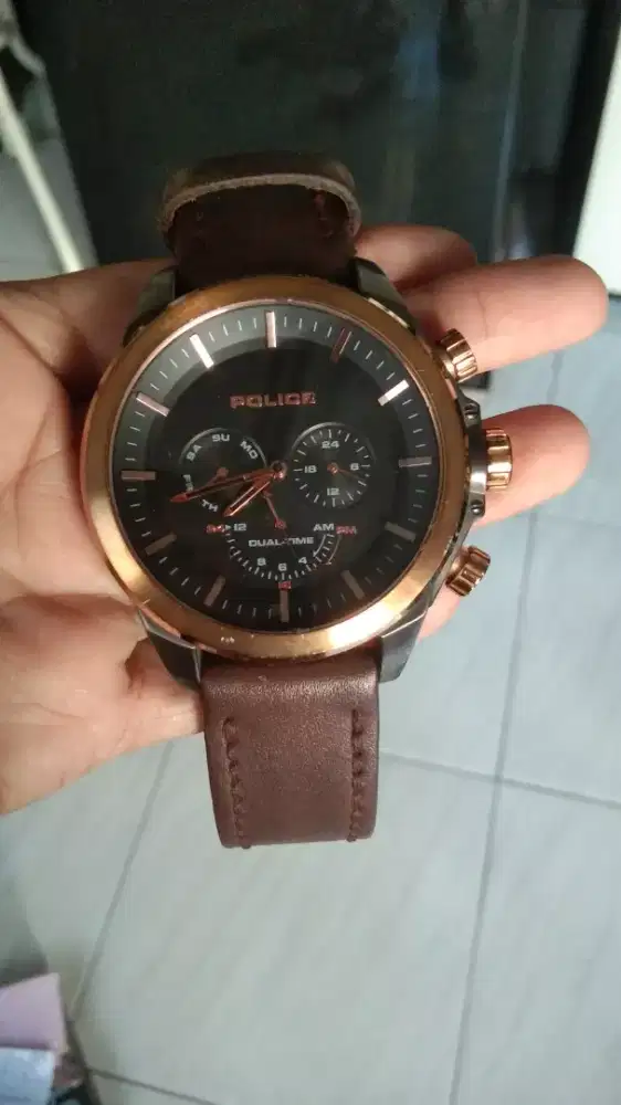 Jam tangan POLICE