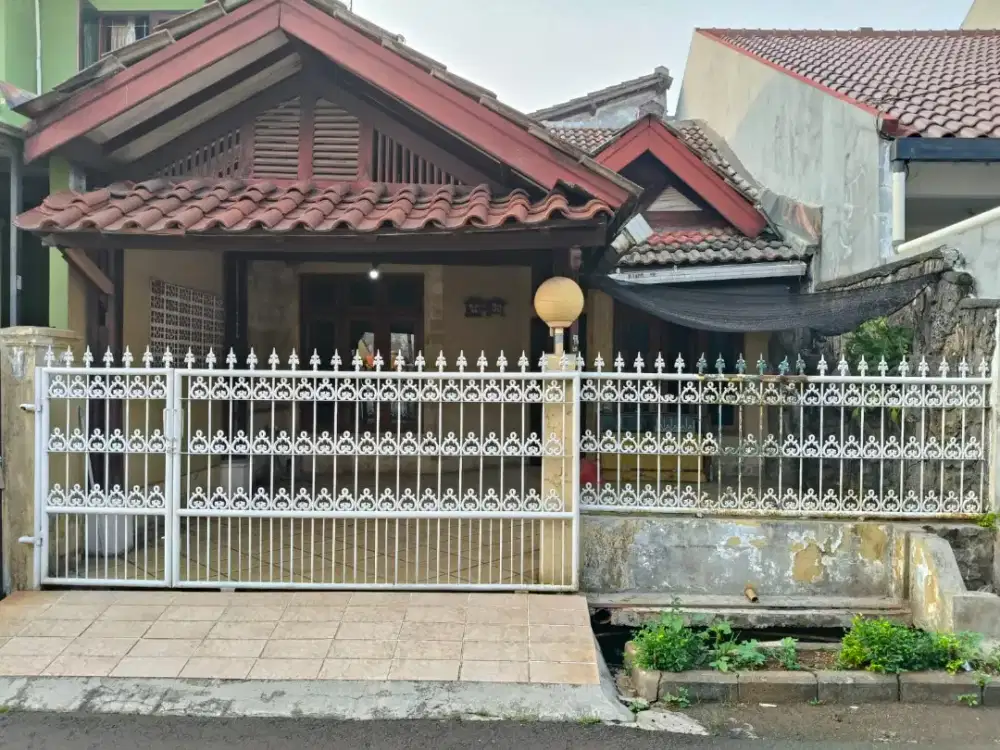 DIJUAL RUMAH DI DALAM PERUMAHAN DEKAT TOLL CISALAK