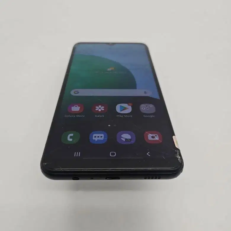 Samsung A02 3/32gb