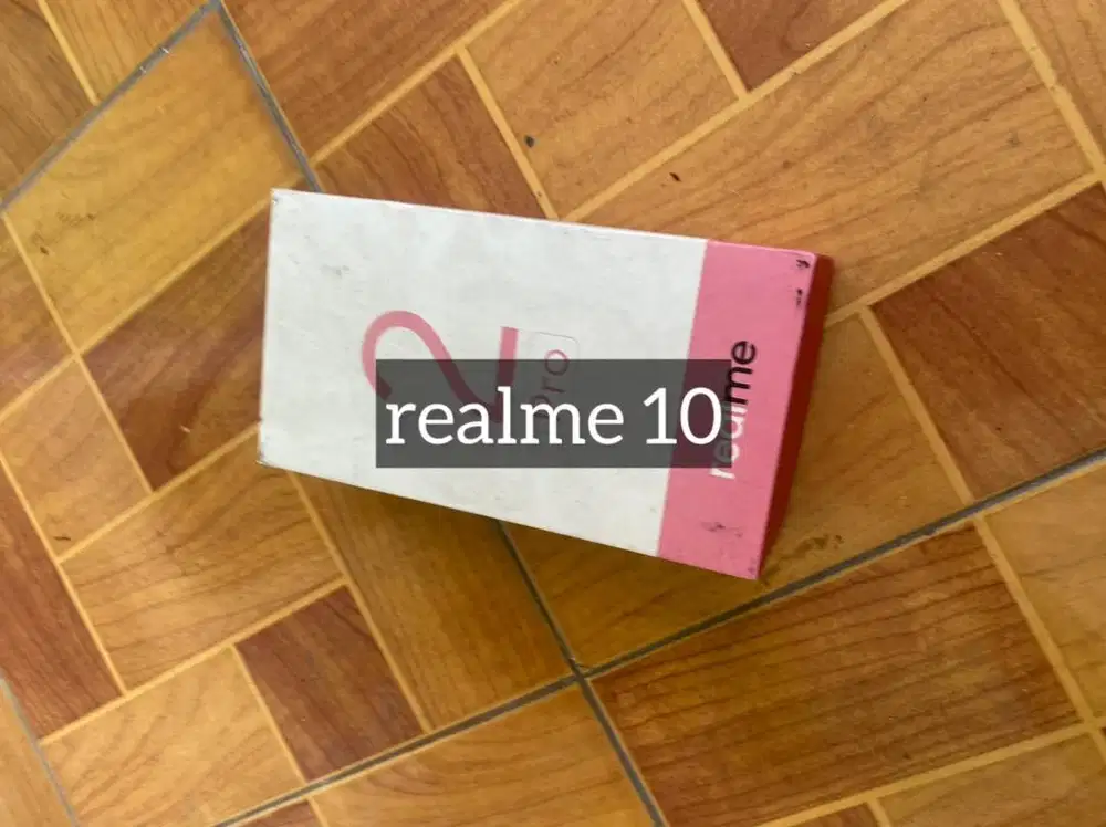 kotak handphone realme