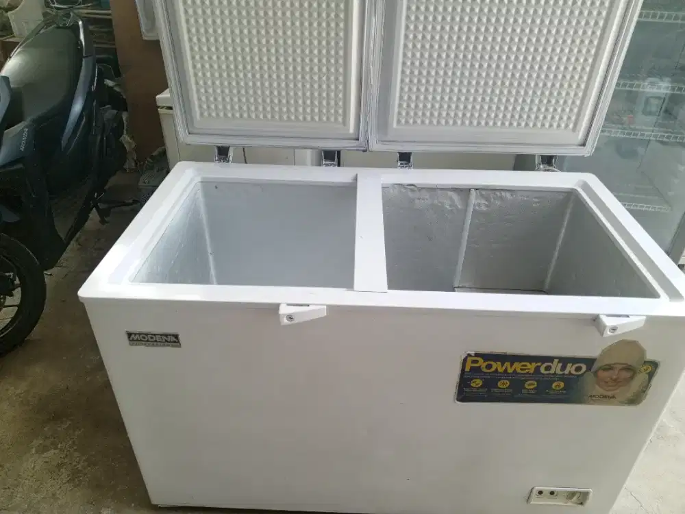 Istimewa freezer 400 liter Modena nego