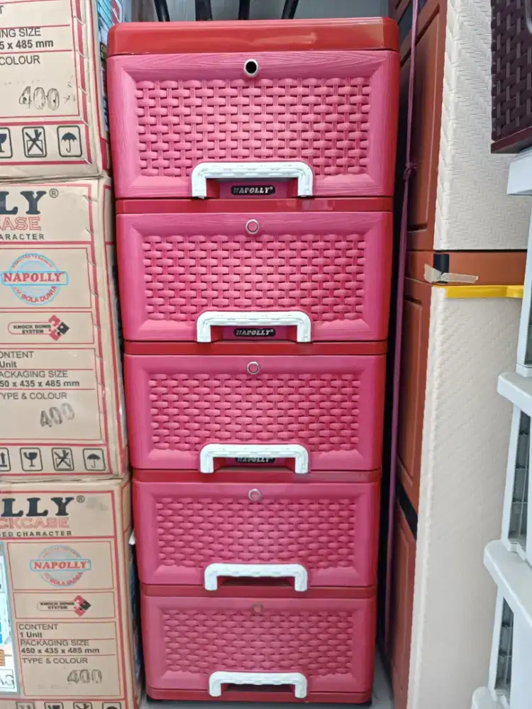 Container rattan 5 laci napoly