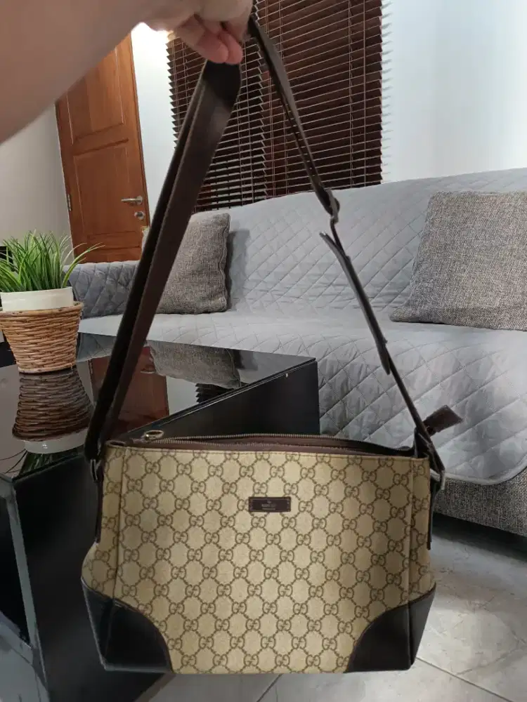Tas Sling Bag Gucci Vintage With Serial Number