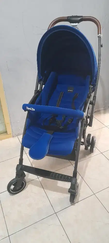 JUAL PRELOVE STROLLER BAYI LAYAK MASIH BAGUS BABYELLE