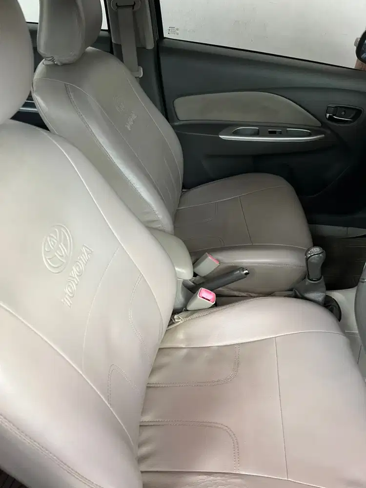 Toyota Vios 2010 Bensin