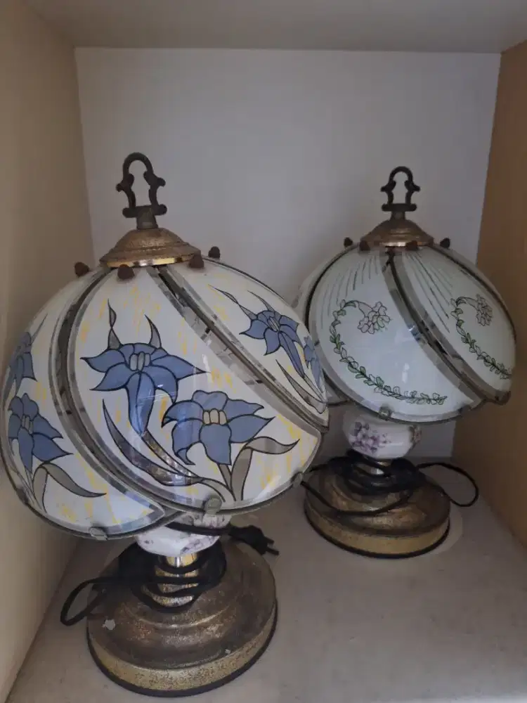 Lampu Hias Meja Antik