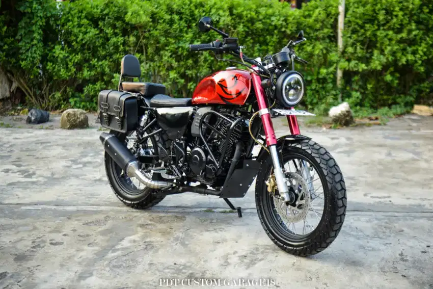 MOTOR CUSTOM BOBBER BASIC BISON 2011
