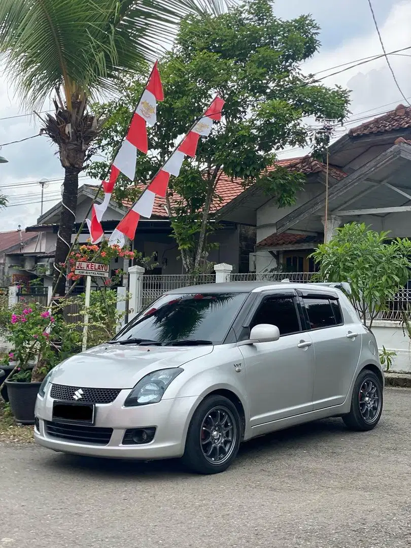 Swift ST M/T 2009 Istimewa