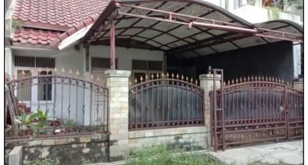 Dijual rumah di Griya Bintara Indah
