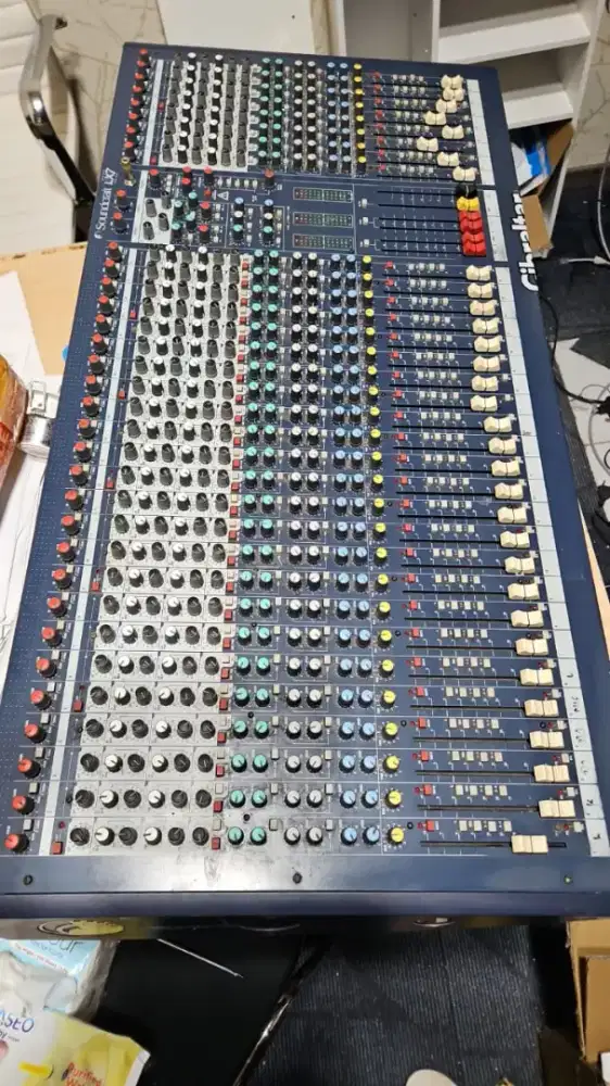Mixer 32 Chanel Soundcraft LX7II