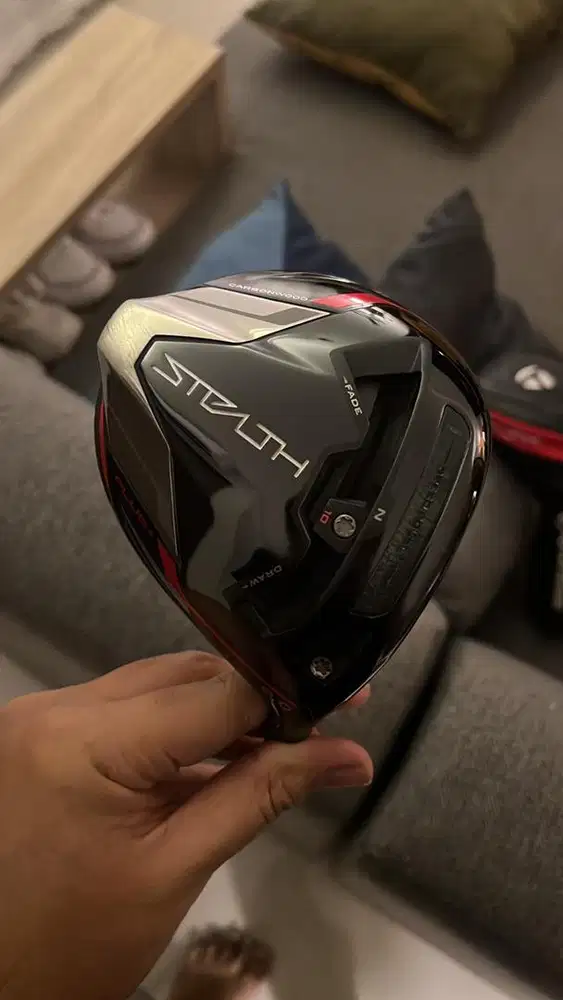 TAYLOR MADE STEALTH DRIVER