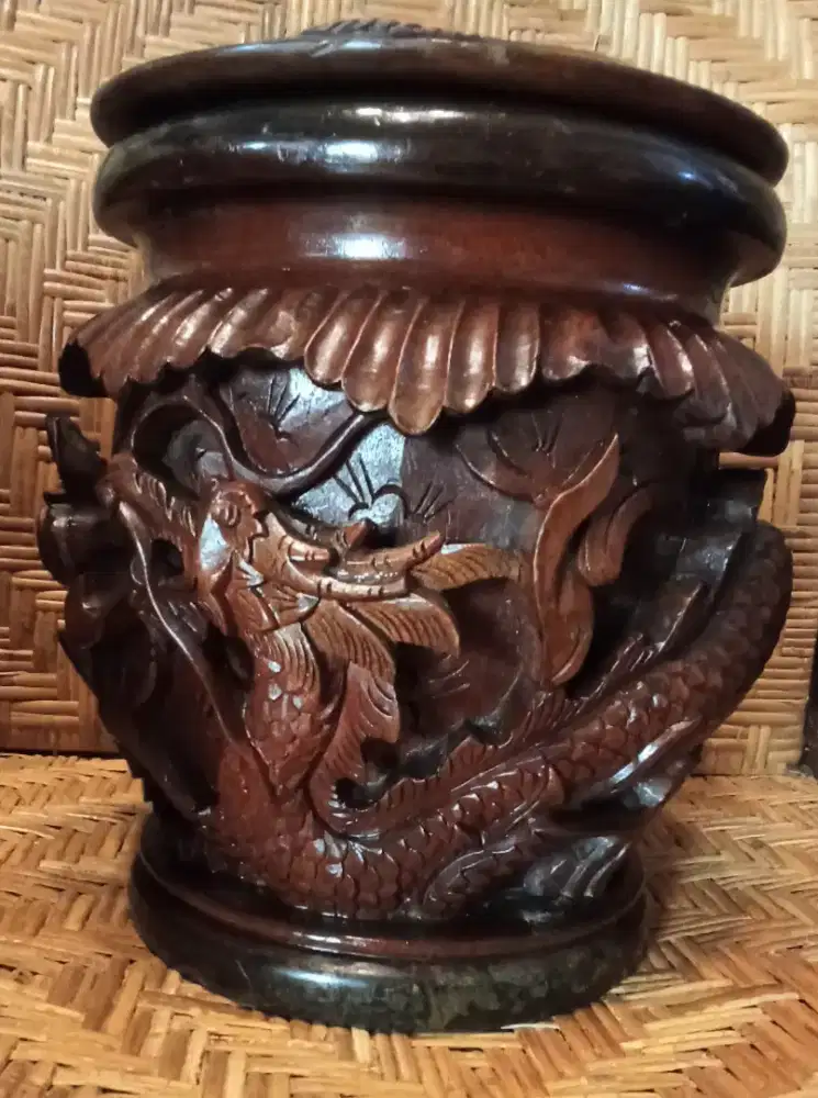 Guci Antik Kayu Ukir China Motif Naga Dan Burung Phoenix Original
