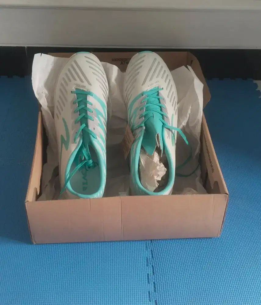 Jual sepatu specs ukuran 45