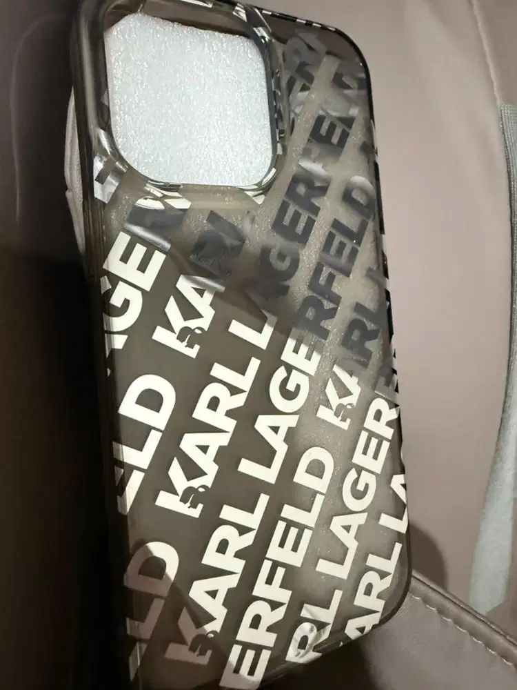 Case karl legerfeld iphone 15 pro max ori preloved