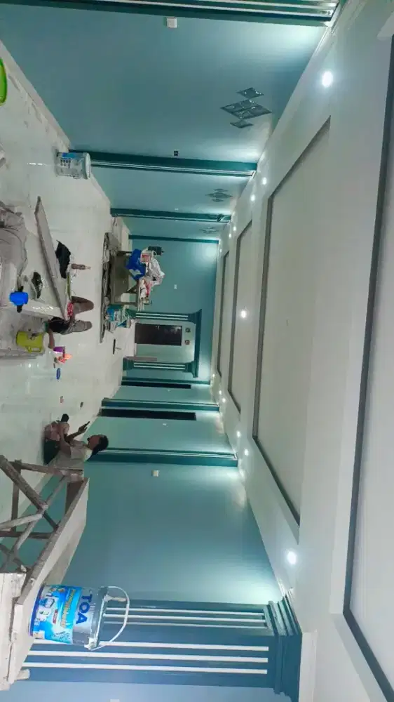 Tukang cat berpengalaman