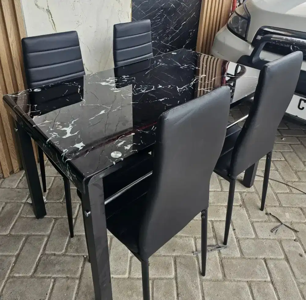 Meja makan minimalis anti panas, anti gores, kaki besj