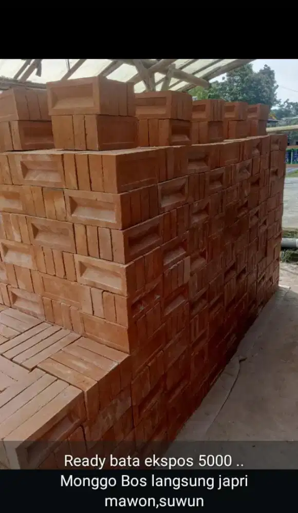 Menyediakan bata,genteng dll