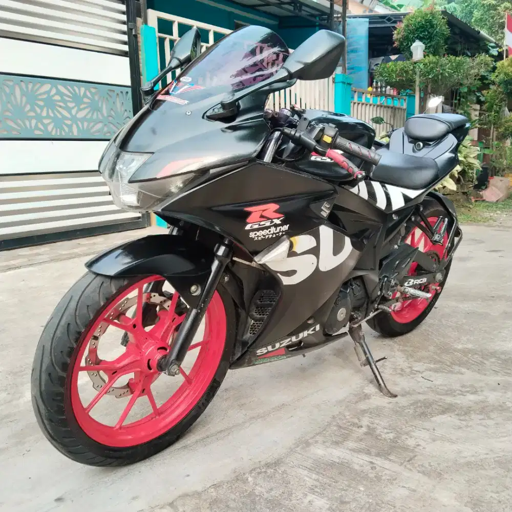 Suzuki GSX R150 2017