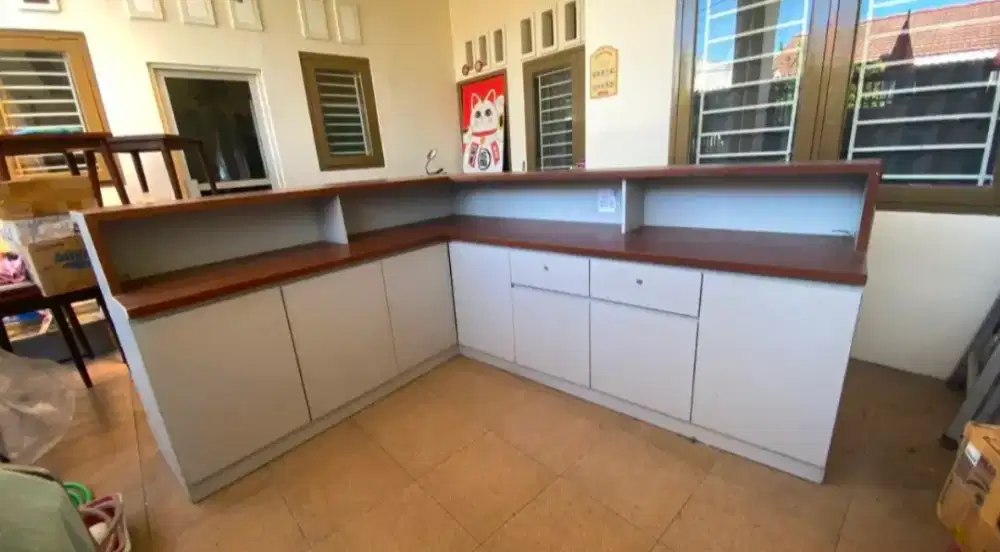 JUAL CEPAT Meja cafe, meja bar, meja dapur, meja kantor . FREE BANYAK