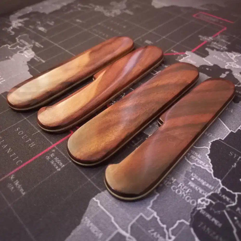 Handle/Scales Victorinox Pocket Knife