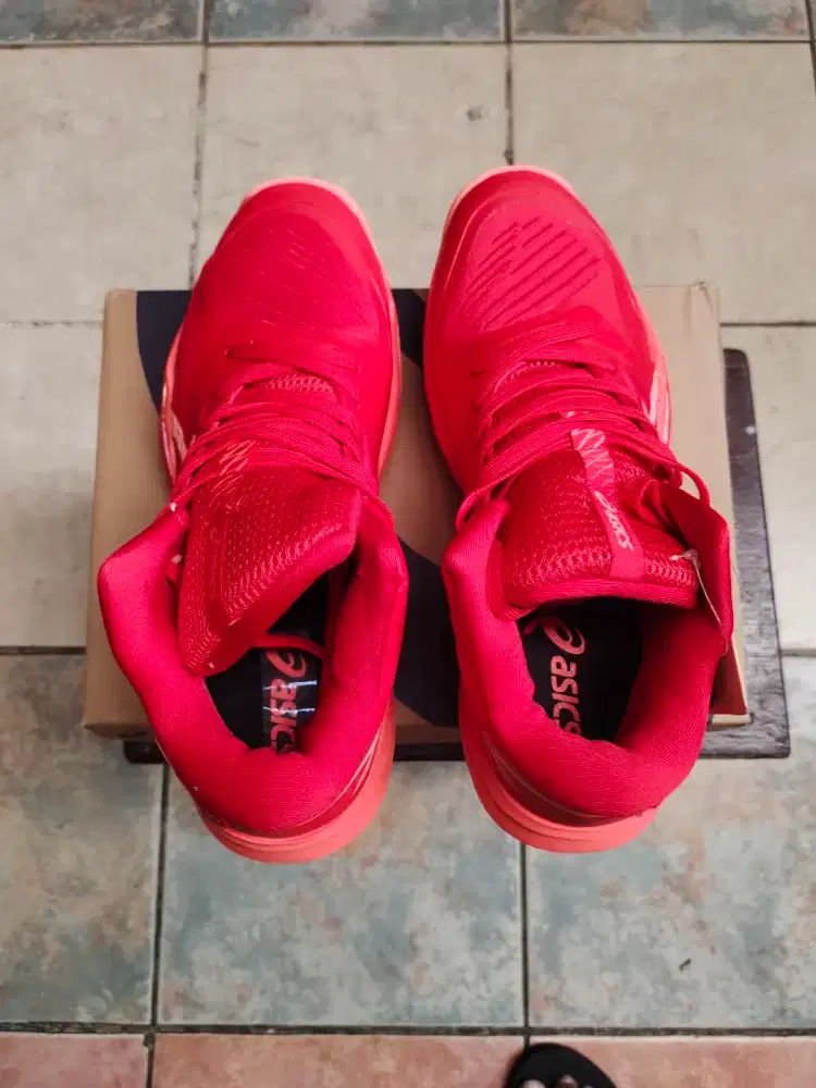 Sepatu Volley Merk Asics