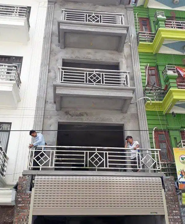 Balkon dan Pintu Relling Stanlis