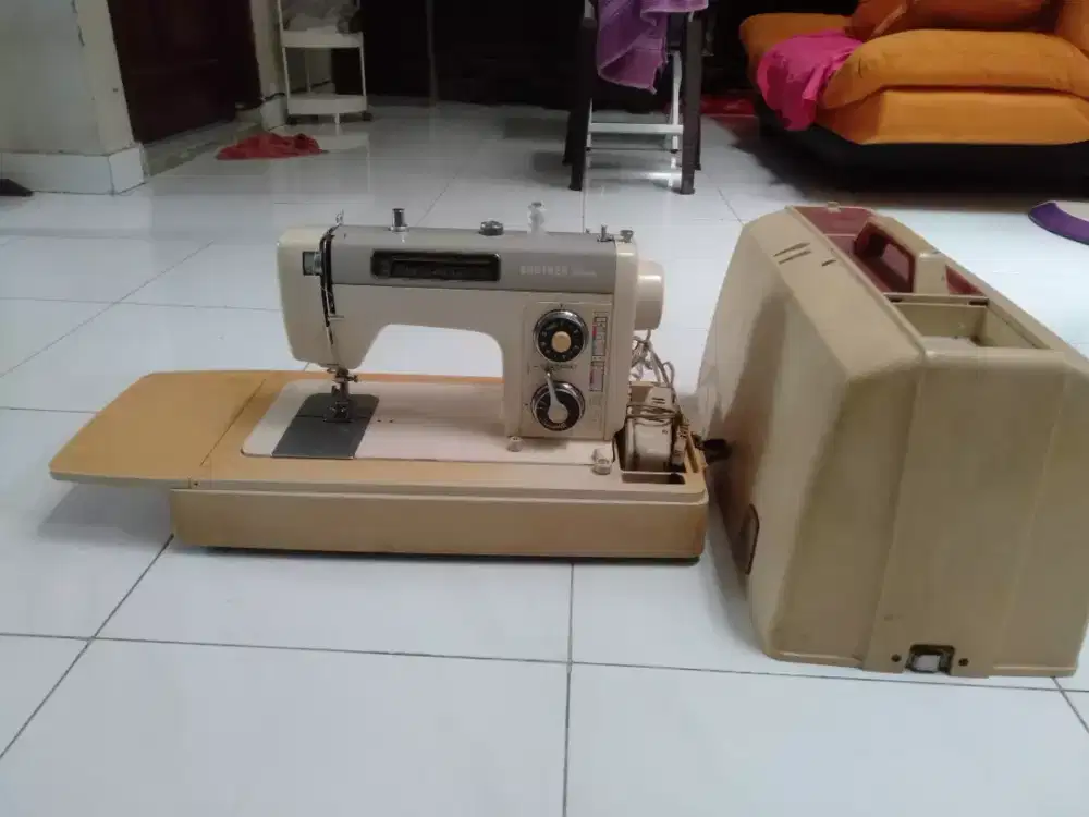 Mesin jahit portable