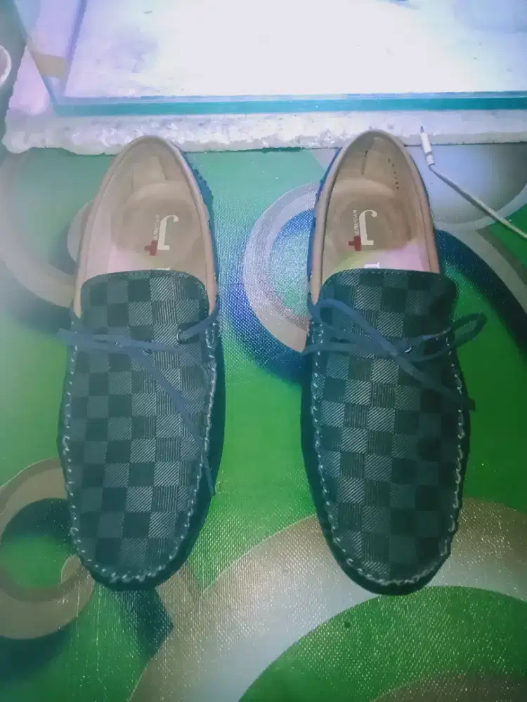 Pantovel Slip on laki-laki Navy blue Size 42 + Box mulus