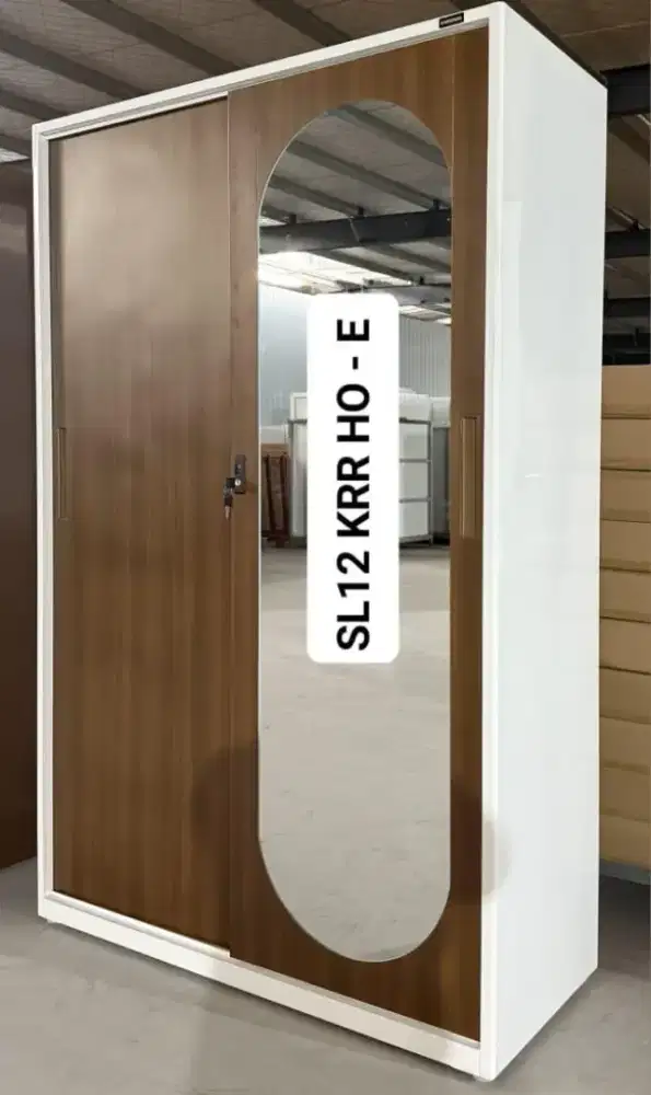 Lemari baju besi sliding 4p motif kayu terbaru/lemari pakaian besi