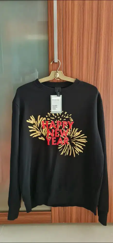 NEW HM H&M NEW YEAR TAHUN BARU Men Man Tebal Sweater Sweter Original