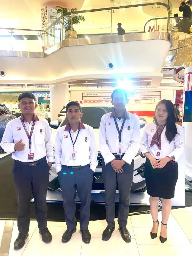 5 ORANG MARKETING OTOMOTIF