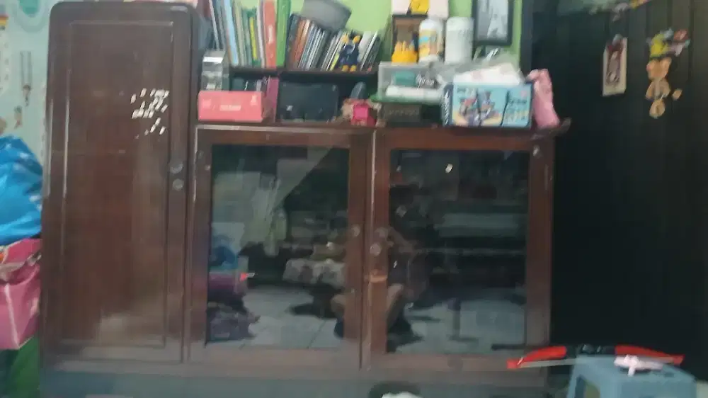 Lemari bufet serbaguna