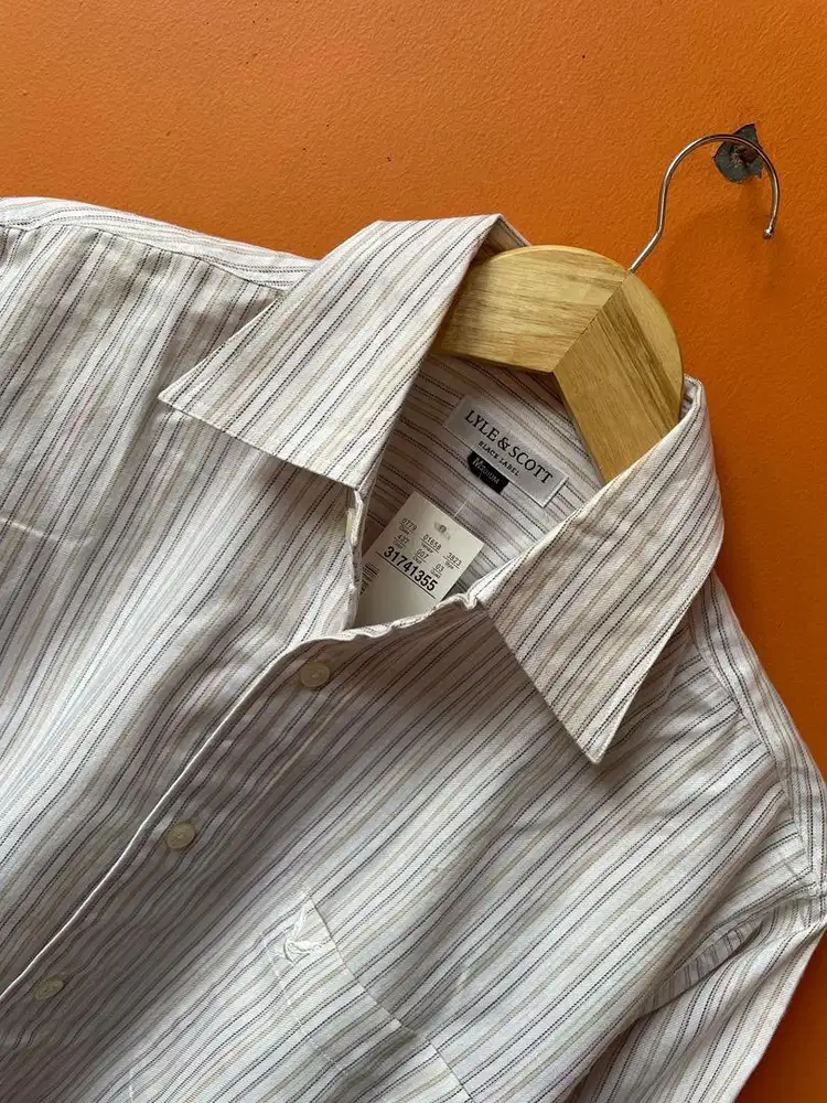 Kemeja Lyle and Scott Cream Stripe