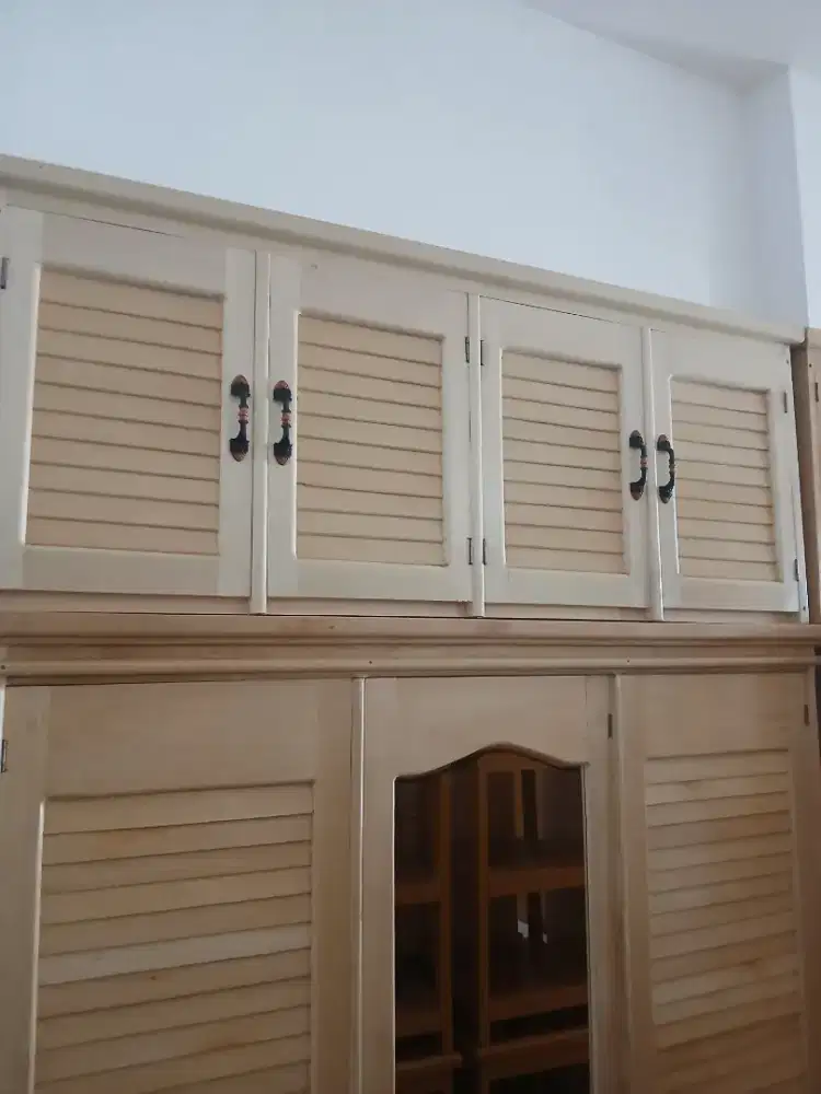 Lemari gantung dapur ukuran 35x130cm tg 50cm