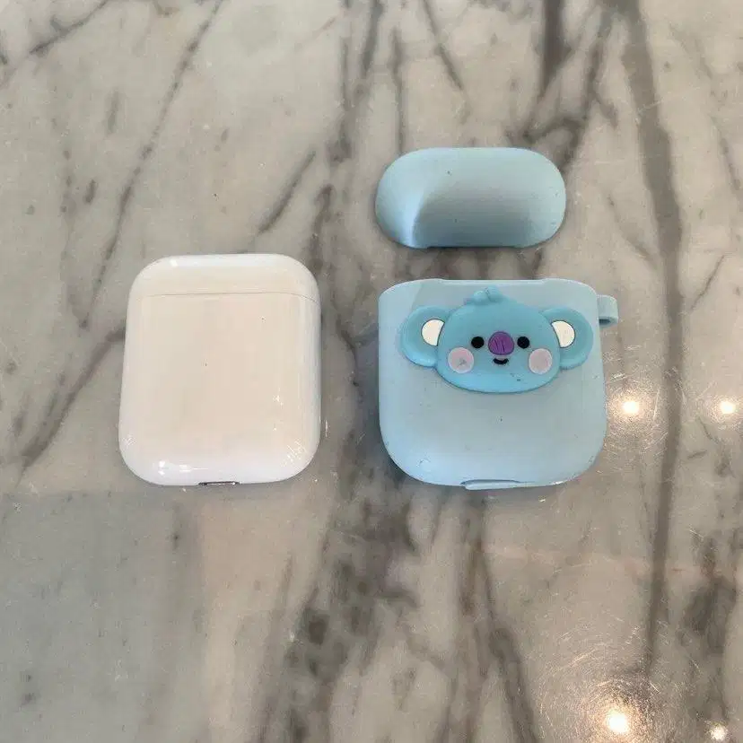 Apple AirPods Gen 2 Original | Mulus | COD Surabaya / Bisa Kirim