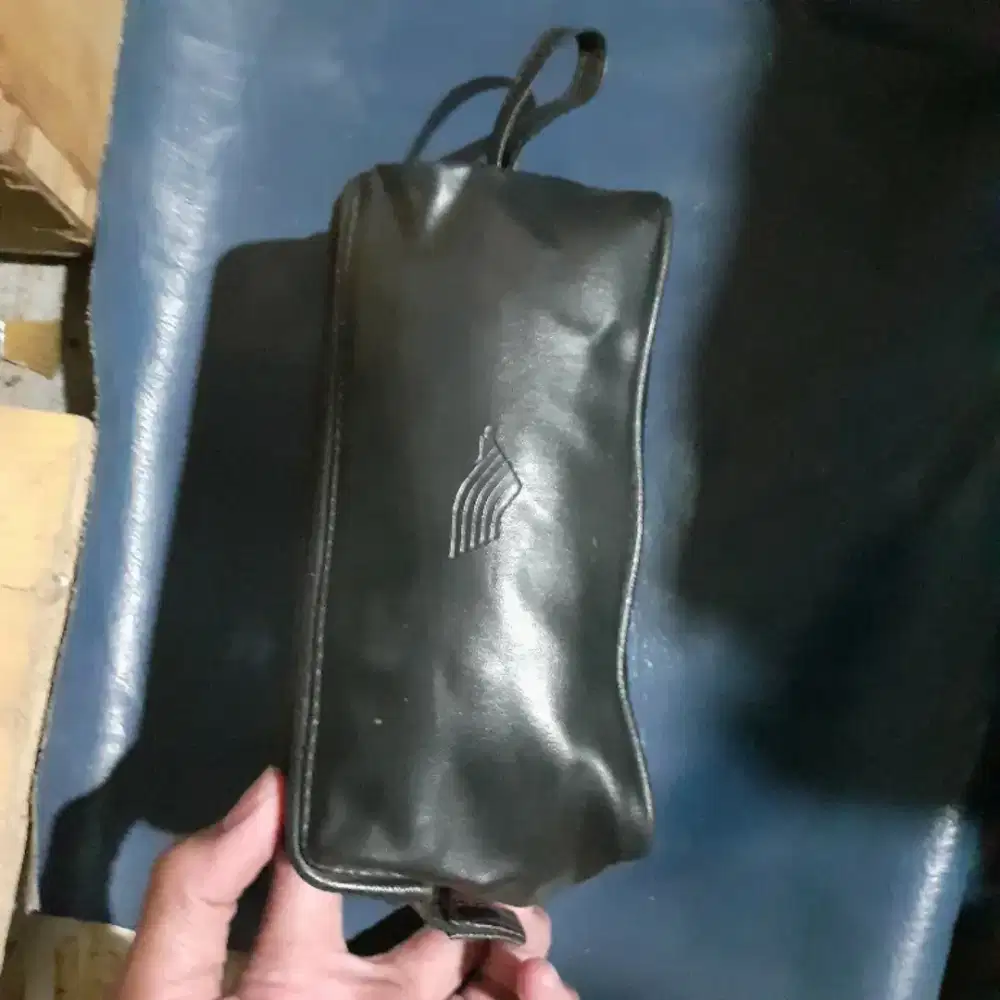 Tas pouch Singapore airlines