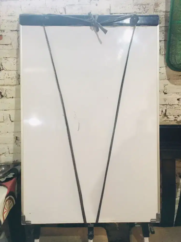Dijual WHITE BOARD (nego)