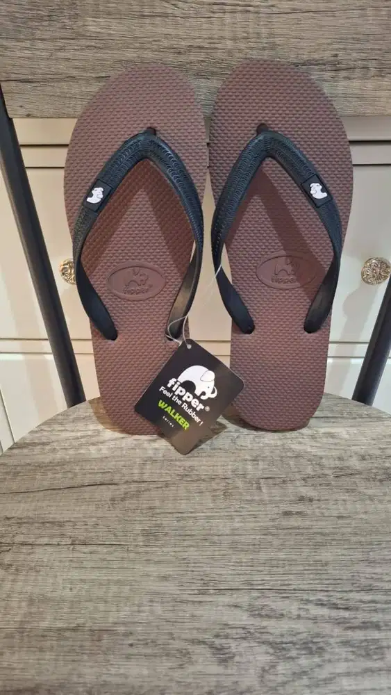 FIPPER size 44 - Sandal Jepit Walker - Original Series
