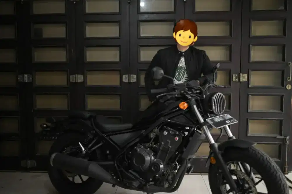 Honda CMX 500 REBEL, Warna Hitam